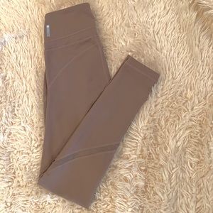 Women’s Zella leggings/yoga pants XS dusty rose